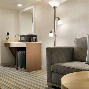 King Room Mobility Access or Non-Smoking